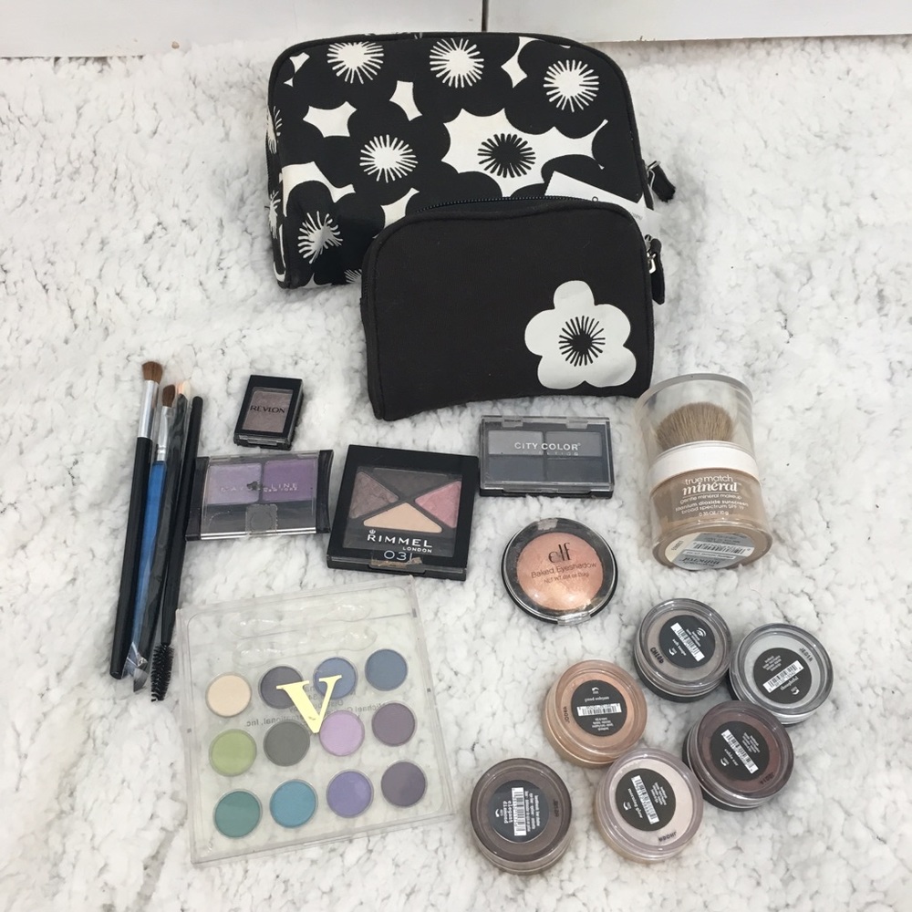 BareMinerals 17 piece make up bundle